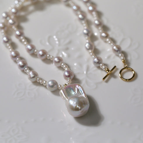 White Bold Baroque Pearl Pendant Necklace - House Of Pearls